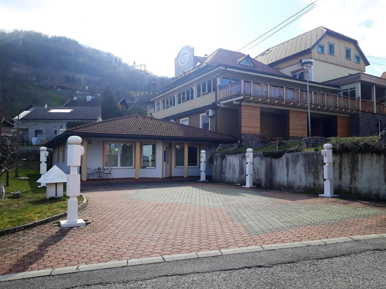 Apartments Life & Energy チャテジ・オプ・サヴィ エクステリア 写真